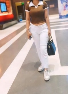 Anshika - escort in Noida Photo 4 of 5