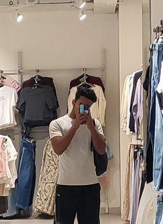 Lucky - Male escort in New Delhi Photo 1 of 2