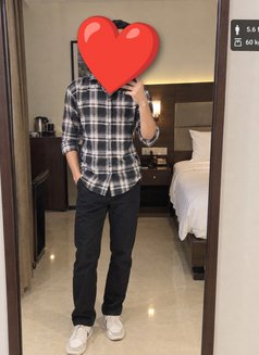 Jonny Male Escort Delhi - Male escort in New Delhi Photo 1 of 3