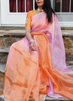 Renu Hot - escort in Kochi Photo 3 of 4