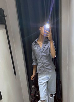Vampyyy - Transsexual escort in New Delhi Photo 7 of 12