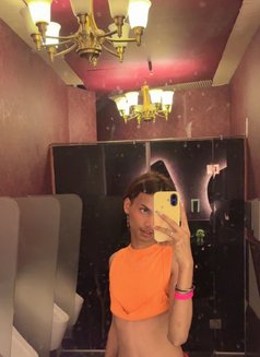 Vampyyy - Transsexual escort in New Delhi Photo 11 of 12