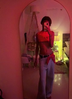 Vampyyy - Transsexual escort in New Delhi Photo 12 of 12