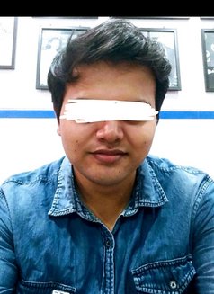 Shahid Contractor - Male companion in New Delhi Photo 5 of 7