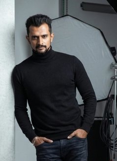 Yatin - Male एस्कॉर्ट in Vadodara Photo 2 of 6