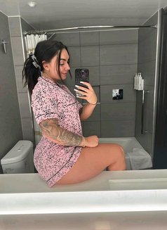 Zara 1 - एस्कॉर्ट in Mumbai Photo 4 of 5