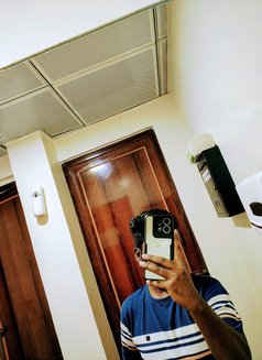 Nithin Varun - Male एस्कॉर्ट in Bangalore Photo 1 of 1