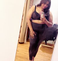 Kaamoni - escort in Kochi