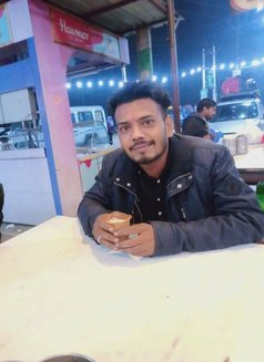 P. A Topper - Male escort in New Delhi Photo 6 of 6