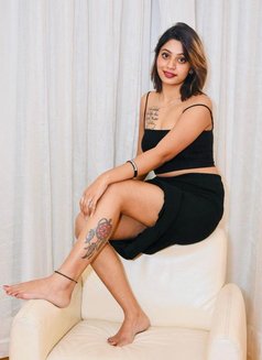 Riya - escort in Thane Photo 2 of 3