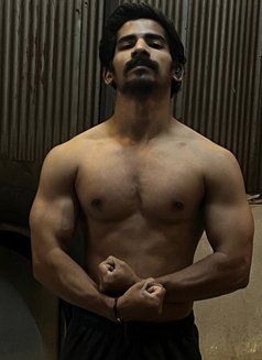Rockstarvi - Male escort in Pune Photo 3 of 4