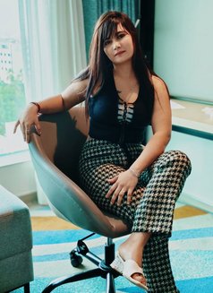 Robina - एस्कॉर्ट in Bangalore Photo 1 of 1