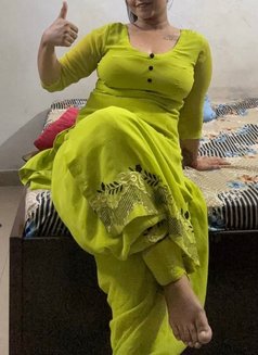 Jessica - escort in Chennai Photo 2 of 7