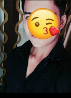 Young boy for females and couples - Male escort in New Delhi Photo 1 of 2