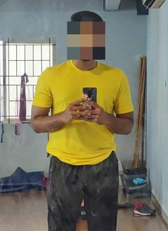 Kar95 - Male escort in Bangalore Photo 3 of 3