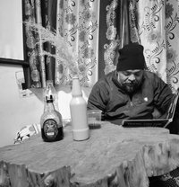 Mohali Mature Male - Male एस्कॉर्ट in Chandigarh