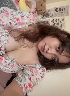 Simaranikumari - escort in Bangalore Photo 2 of 7