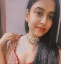 Simaranikumari - escort in Bangalore Photo 4 of 7