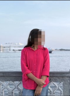 Simmi Independent Girl - escort in New Delhi Photo 2 of 5