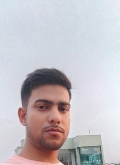 Pleasure Giver Afridi - Male యాక్టర్ in Kolkata Photo 6 of 7