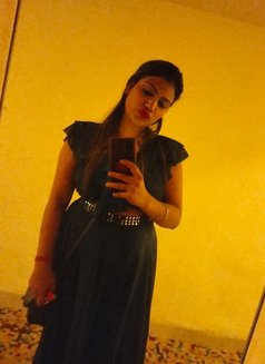 soniya vip gfe real & sexual chat & cam - एस्कॉर्ट in Bangalore Photo 1 of 3