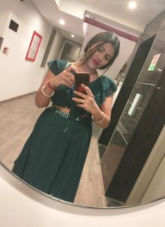 soniya vip gfe real & sexual chat & cam - एस्कॉर्ट in Bangalore Photo 3 of 3