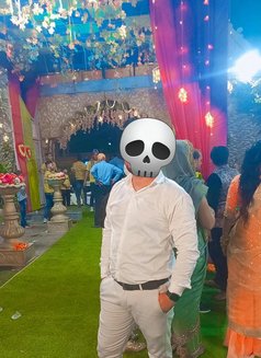 Deep - Male এস্কর্ট in Noida Photo 1 of 3