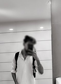 Raze - Male ম্যাসেজ in Pune Photo 2 of 3