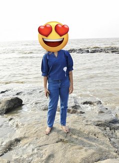 Khushi Jain - escort in Ahmedabad Photo 1 of 2