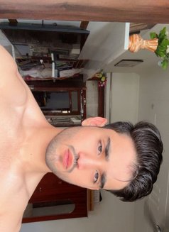 Rohan - Male escort in New Delhi Photo 1 of 5