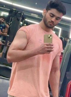 Rohan - Male escort in New Delhi Photo 2 of 5