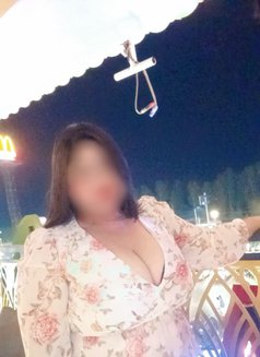 Kashish, Independent escort and Cam Girl - এস্কর্ট in Mumbai Photo 3 of 6