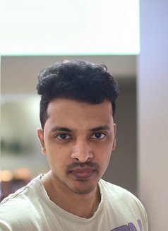 Manilesnar - Male escort in Chennai Photo 5 of 5