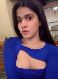 Myra - Transsexual escort in New Delhi Photo 2 of 6