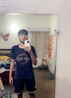 Rohan - Male எஸ்கார்ட் in Gurgaon Photo 1 of 1