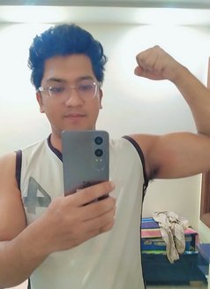 Hungry Dick - Male escort in New Delhi Photo 2 of 2