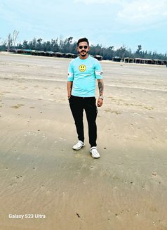 Sammy - Male escort in Kolkata Photo 5 of 7