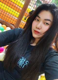 Kaarina - escort in New Delhi Photo 3 of 5