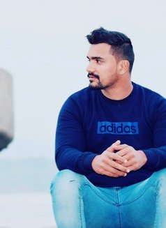 Arav - Male escort in Chandigarh Photo 3 of 3