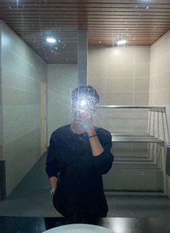 Mr Jerry - Male escort in Pune Photo 1 of 5