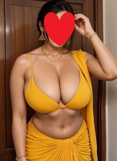 Noida Friendship Club Real Meet Service - escort in Noida Photo 1 of 8