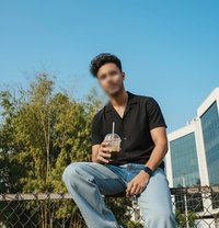 Booking for Only Females - Male escort in Kolkata