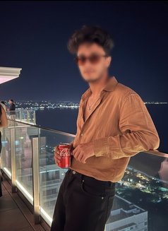Booking for Only Females - Male escort in Kolkata Photo 4 of 4
