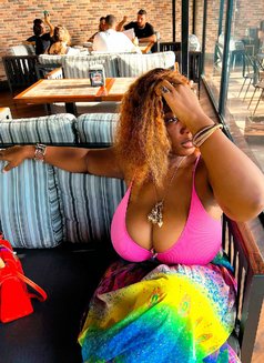 Olivia - యాక్టర్ in Noida Photo 1 of 4