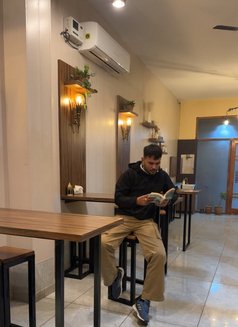 Ysh - Male এস্কর্ট in Gurgaon Photo 4 of 5