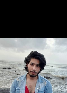 Darbadar - Male escort in New Delhi Photo 1 of 3