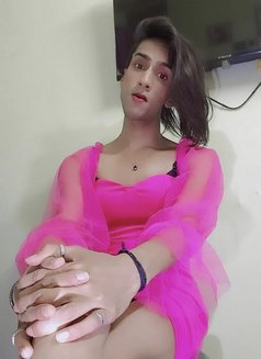 Aayaatt - Transsexual escort in New Delhi Photo 4 of 9