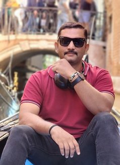 Rvking - Male escort in Ahmedabad Photo 1 of 1