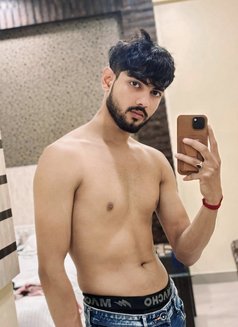 Subrata - Male escort in Kolkata Photo 2 of 3