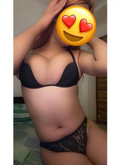 Webshow With Genuine Ruhani - एस्कॉर्ट in Mumbai Photo 1 of 11